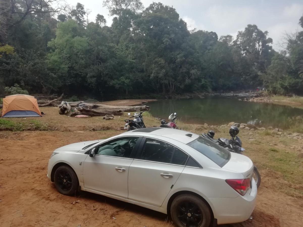 Coorg River Rock Camping มาดิเครี ภายนอก รูปภาพ